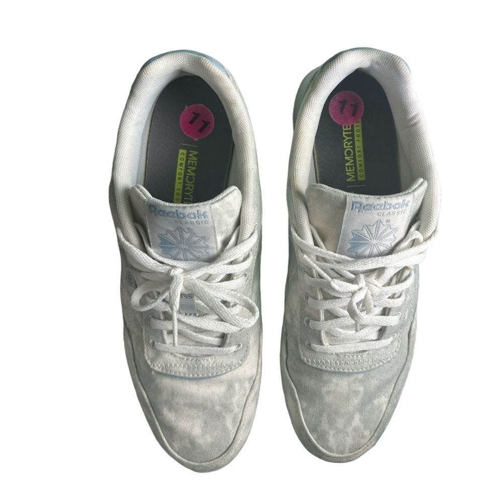 REEBOK white light blue cloudy print sneaker Wms // 11